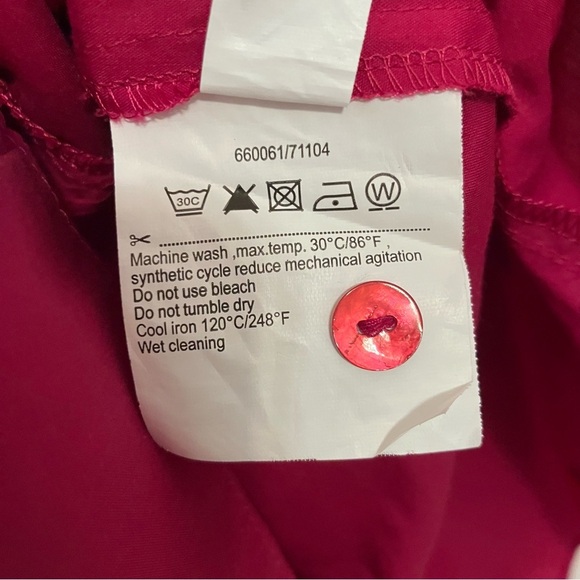 Gerry Weber Women’s  Hot Pink Sz.14 V-neck Blouse Pleated Button Front Y2K - Picture 4 of 9